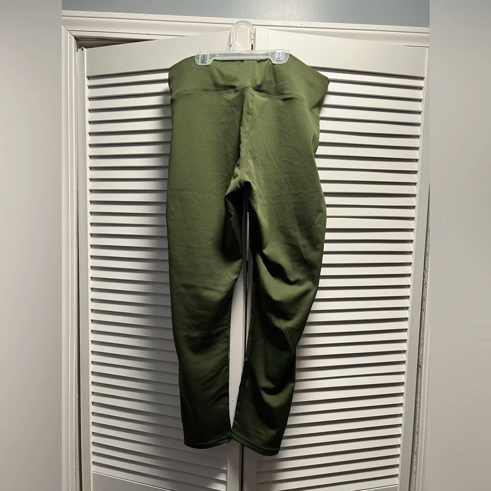 Series 8 Fitness Size XL Active Legging - Picture 2 of 3